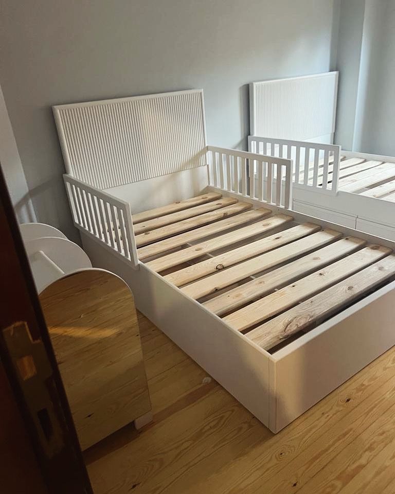 Semi rail Bed